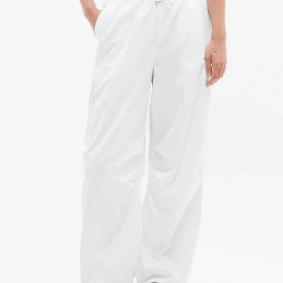 Athleta Women's midday low rise poplin pant. White. Small petite - Picture 2 of 7